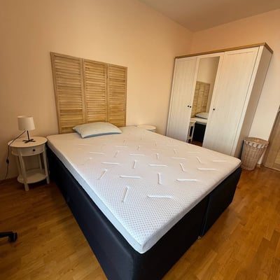 Rent of a two-room apartment, 47 m², in a premium residential complex in the city center, Belgrade, Serbia