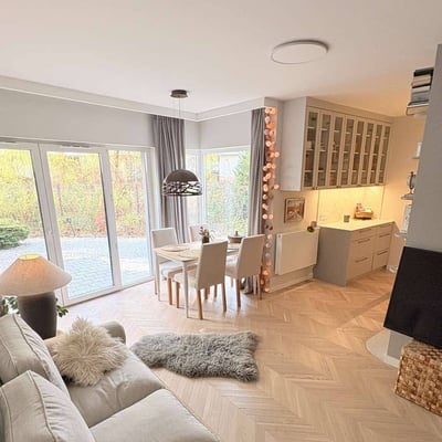 Rent of a stylish two-room apartment, 43 m², with a private garden, Warsaw, Poland