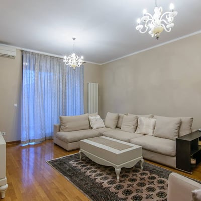 Аренда светлой трехкомнатной квартиры 100 м² в центре города, Белград, Сербия