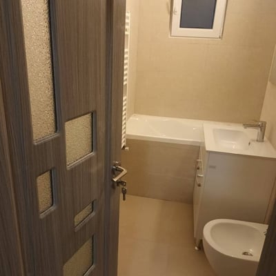 Rent of a comfortable two-room apartment, 50 m², Inel II district, Constanța, Romania