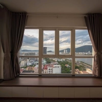 Location d’un penthouse de 350 m² avec vue sur la rivière Han, quartier Hai Chau, Da Nang, Vietnam