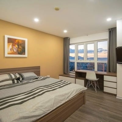 Location d’un penthouse de 350 m² avec vue sur la rivière Han, quartier Hai Chau, Da Nang, Vietnam