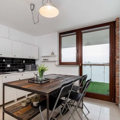 Rent of a spacious three-room apartment, 70 m², Krowodrza district, Kraków, Poland