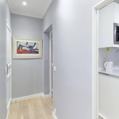 Rent of a bright 2-room apartment, 40 m², 15th arrondissement, Paris, France