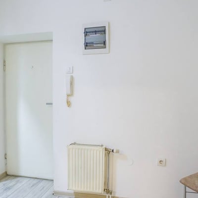 Аренда комфортной трехкомнатной квартиры 49 м² в центре Белграда, Сербия