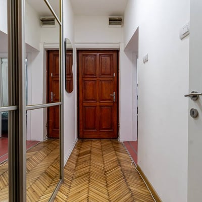 Rent of a furnished 2-room apartment, 50 m², in the center of Belgrade, Serbia