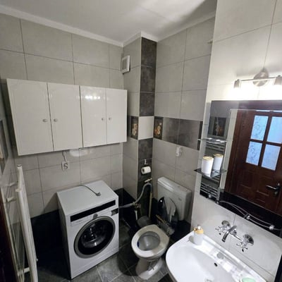 Rent of a comfortable, furnished apartment, 40 m², Tomis I, Constanța, Romania