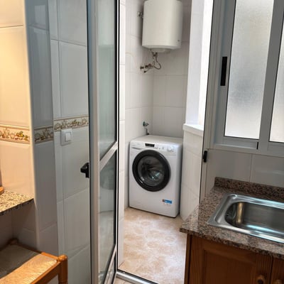 Location d’un appartement confortable de 2 chambres avec piscine à Torrevieja, Espagne