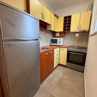 Location d’un appartement spacieux de 2 pièces, 50 m², Zvezdara, Belgrade, Serbie