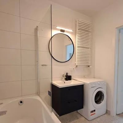 Rent of a bright 3-room apartment, 54 m², in a new building in Stare Podgórze, Kraków, Poland