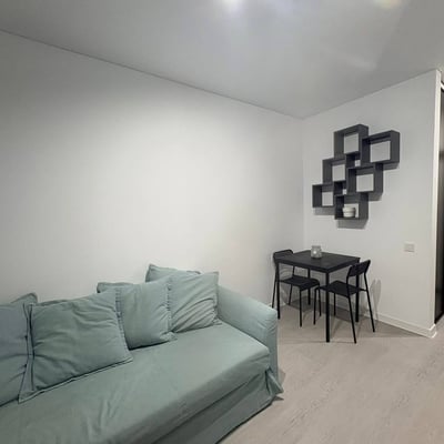 Alquiler de un apartamento moderno y luminoso de 1 habitación en Chiajna, Bucarest, Rumanía