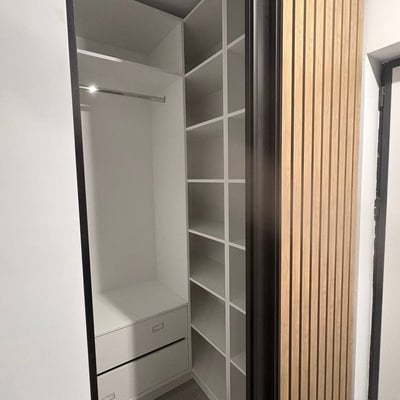 Alquiler de un apartamento moderno y luminoso de 1 habitación en Chiajna, Bucarest, Rumanía