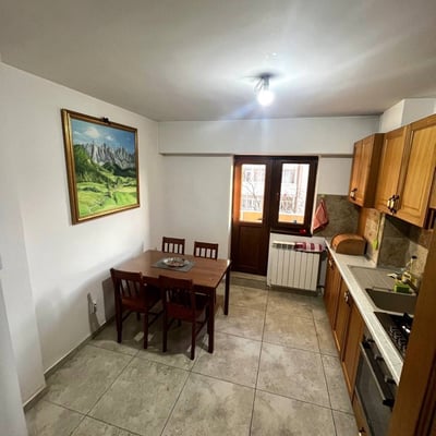 Miete einer gemütlichen 2-Zimmer-Wohnung, 59 m², im Zentrum von Bukarest, Rumänien