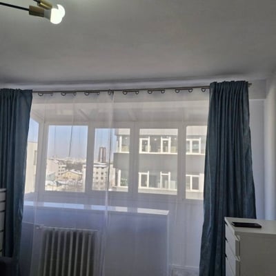 Location d’un appartement meublé de 2 pièces, 50 m², près de la station de métro Eroii Revoluției, Bucarest, Roumanie