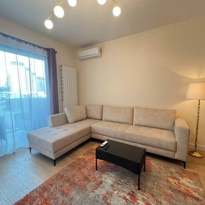 Miete einer hellen 2-Zimmer-Wohnung, 53 m², im Premium-Wohnkomplex BW King’s Park, Belgrad, Serbien