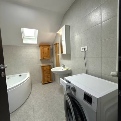 Аренда комфортной квартиры со свежим ремонтом, Бухарест, сектор 6, Кьяжна, Румыния