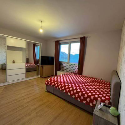 Rent of a cozy 3-room apartment, Tractorul, Brașov, Romania