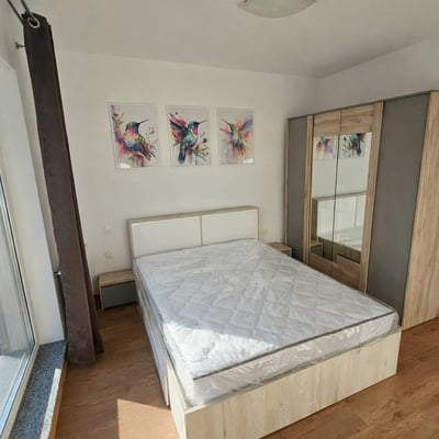 Location d’un appartement confortable de 2 pièces, 70 m², Tractorul, Brașov, Roumanie