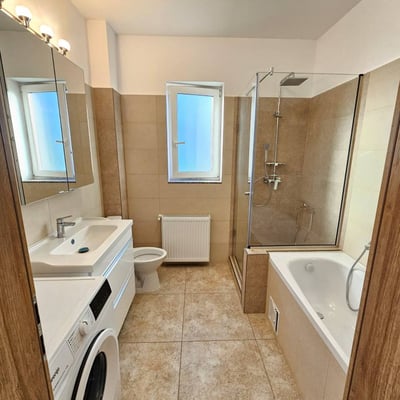 Location d’un appartement confortable de 2 pièces, 70 m², Tractorul, Brașov, Roumanie