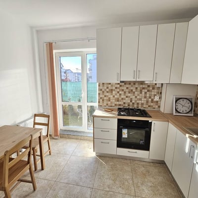 Rent of a comfortable 2-room apartment, 70 m², Tractorul, Brașov, Romania