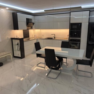 Miete einer modernen 4-Zimmer-Wohnung, 95 m², Zemun, Belgrad, Serbien