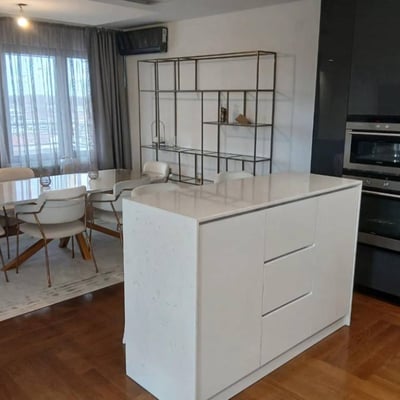 Аренда просторной двухэтажной трёхкомнатной квартиры, 120 м², центр города, Белград, Сербия