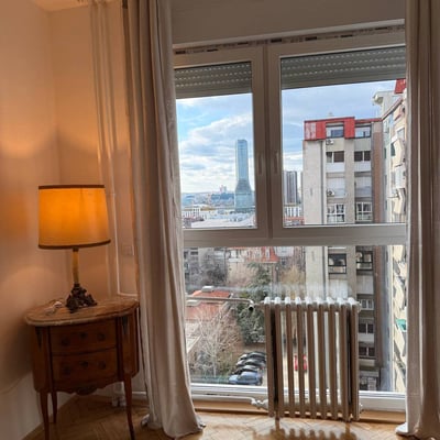 Miete einer hellen 3-Zimmer-Wohnung mit schönem Ausblick, 78 m², Belgrad, Serbien