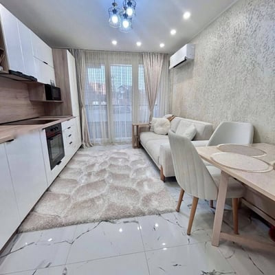 Alquiler de un moderno apartamento, Varna, St. Constantine and Helena, Bulgaria