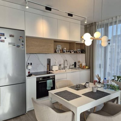 Alquiler de un apartamento premium de 3 habitaciones, 100 m², St. Constantine and Helena, Varna, Bulgaria