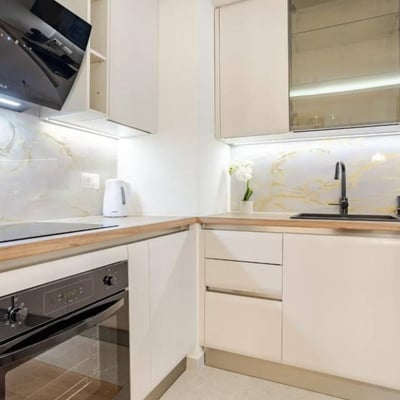 Alquiler de un apartamento completamente nuevo de 2 habitaciones, 60 m², BW Sensa, Belgrado, Serbia