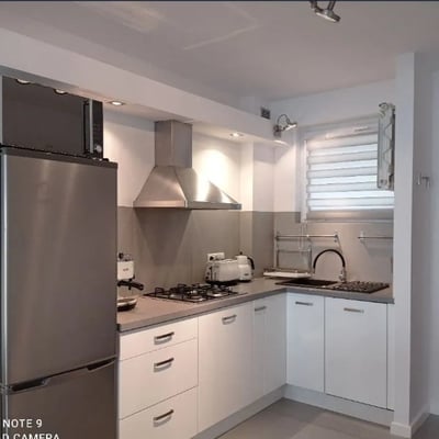 Alquiler de un acogedor apartamento de 2 habitaciones, 40 m², Śródmieście, Varsovia, Polonia