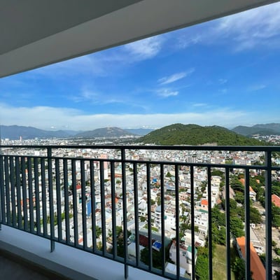 Rent of a luxury, furnished apartment close to the sea, Nha Trang, Vietnam