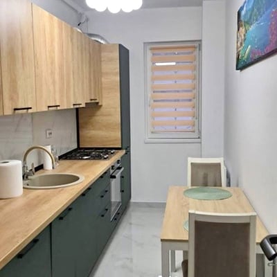 Alquiler de un apartamento amueblado de 2 habitaciones, 55 m², Sector 6, Bucarest, Rumanía