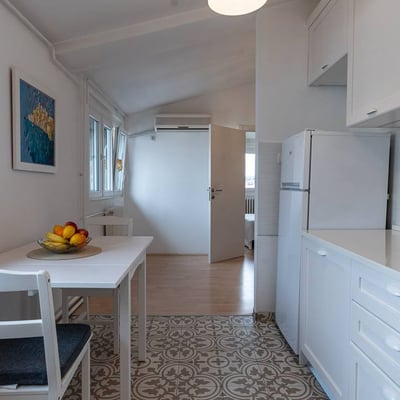 Аренда светлой однокомнатной квартиры, 36 м², центр, Белград, Сербия