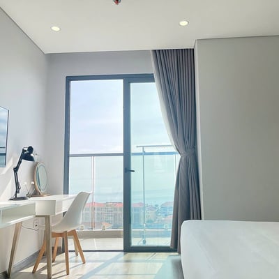 Location d’un appartement meublé de 2 chambres avec vue sur la mer, 77 m², centre-ville, Nha Trang, Vietnam