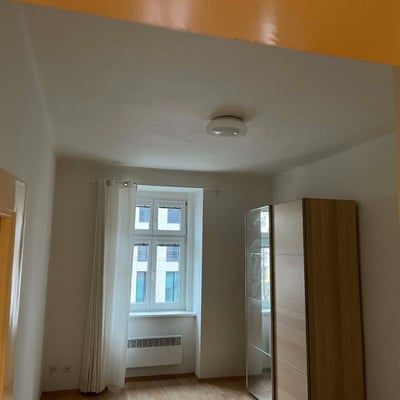 Аренда светлой двухкомнатной квартиры, 55 м², Holešovice, Прага, Чехия