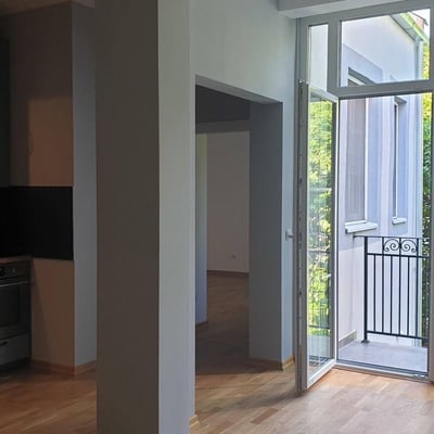 Rent of a spacious 3-room apartment, 84 m², Vračar, Belgrade, Serbia