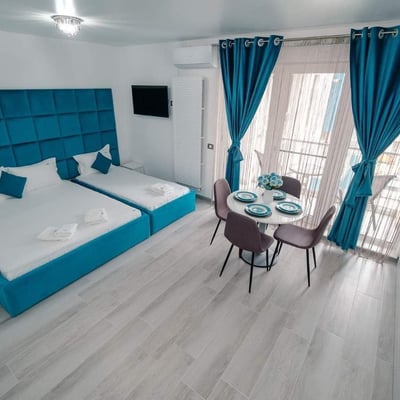 Rent of a bright studio apartment with balcony, Mamaia Sat, Romania