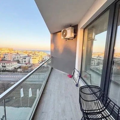 Location d’un appartement lumineux de 2 pièces avec balcon, Mamaia Sat, Roumanie