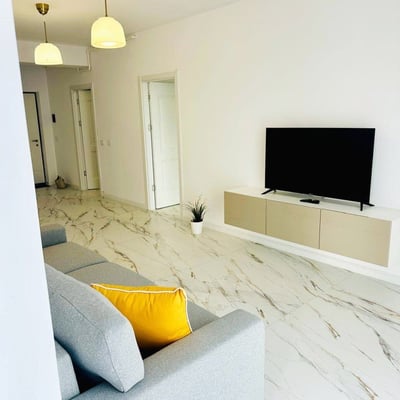 Аренда светлой, меблированной двухкомнатной квартиры, Констанца, Румыния