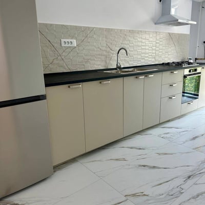 Аренда светлой, меблированной двухкомнатной квартиры, Констанца, Румыния