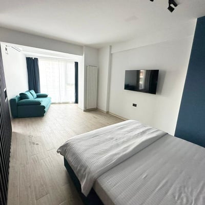 Alquiler de un luminoso estudio, primera línea de mar, Mamaia Sat, Rumanía