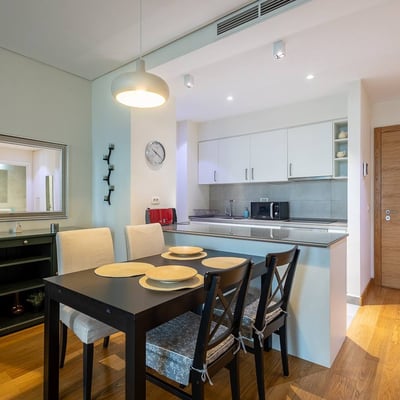 Аренда уютной двухкомнатной квартиры в ЖК BW Residences, 61 м², Белград, Сербия