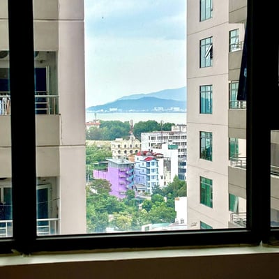 Miete einer möblierten Wohnung mit 2 Schlafzimmern in Meeresnähe, Nha Trang, Vietnam