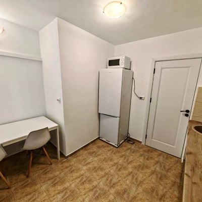 Аренда светлой 2-комнатной квартиры после ремонта рядом с парком Drumul Taberei, сектор 6, Бухарест, Румыния