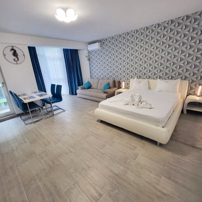 Helles Studio zur Miete mit Balkon, Mamaia Sat, Rumänien