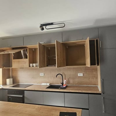 Аренда комфортной квартиры 3 комнаты с паркингом в Tractorul, Брашов, Румыния