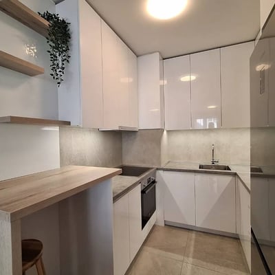 Location d’un appartement lumineux de deux pièces dans la résidence Elixir Garden, 55 m², Nouveau Belgrade, Serbie