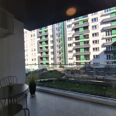 Location d’un appartement lumineux de deux pièces dans la résidence Elixir Garden, 55 m², Nouveau Belgrade, Serbie