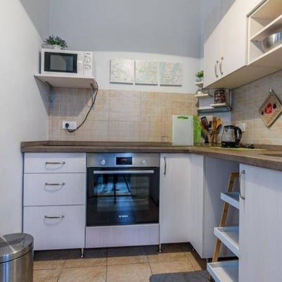 Alquiler de luminoso apartamento de dos habitaciones, 42 m², Belgrado, Serbia